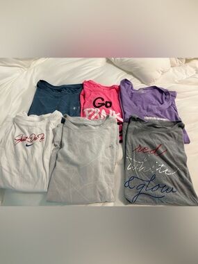 Lot of 6 Under Armour/Nike Women’s Tees - Size Large